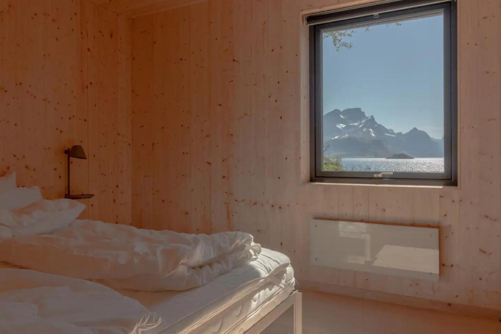 Minkfarmen, Spacious Seaside Cabin With Scenic View Ramberg Esterno foto